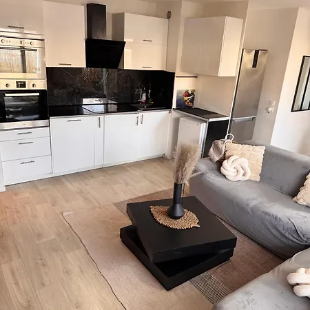 Appartement T4 Moderne, Proche La Défense
